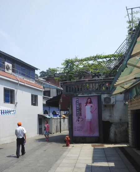 厦门鼓浪屿音乐厅“若夏清滢”——陈若滢钢琴音乐会宣传栏布置