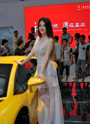 泉州南安国际车展模特桂晶晶 